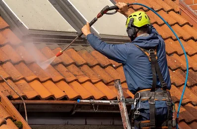 Démoussage et hydrofuge de toiture à Hénanbihen